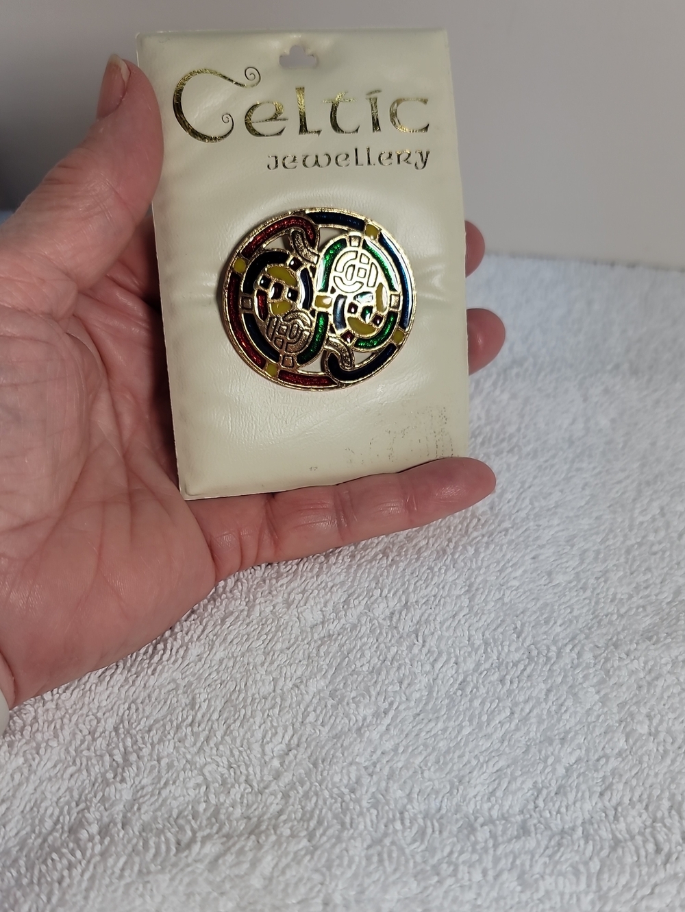 Multicolor Enamel Celtic Knot Brooch - Soldor Miracle